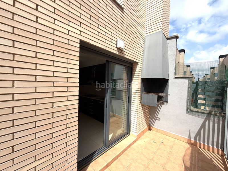 Foto 229887d8-e8ff-4157-8a27-9fa2d59affee. Casa aparellada amb calefacció aparcament piscina a Cambrils