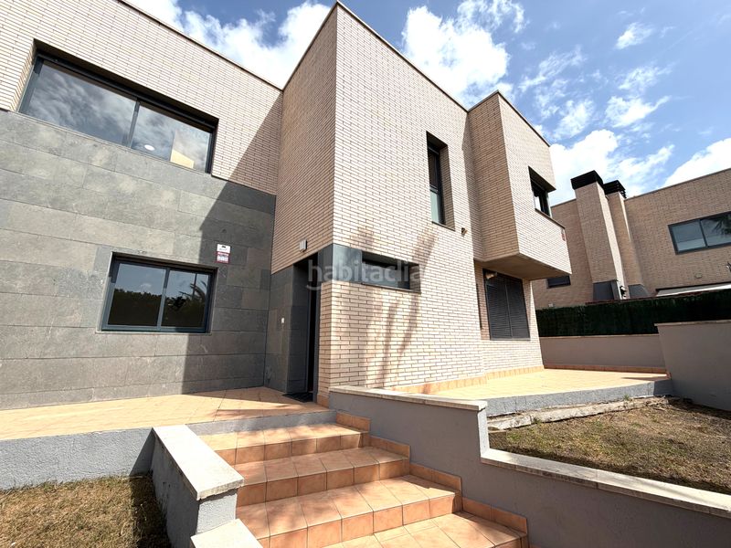 Foto 5b6a553d-84aa-417d-b2ef-31881681f982. Casa aparellada amb calefacció aparcament piscina a Cambrils