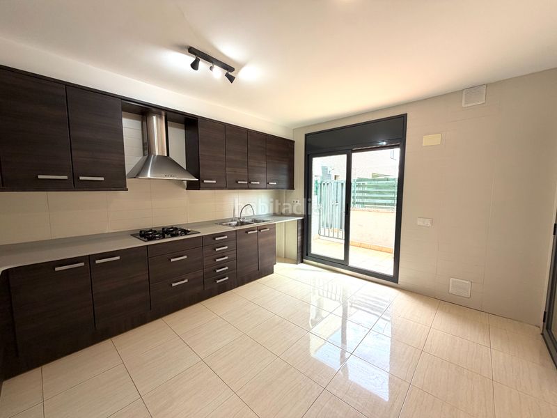 Foto 8500c547-22d2-4f70-8497-3088983a7b79. Casa aparellada amb calefacció aparcament piscina a Cambrils