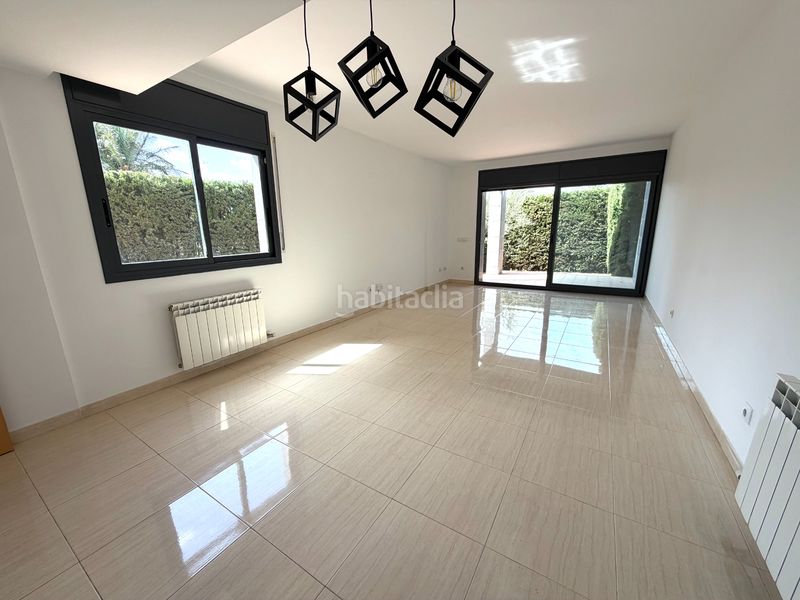 Foto a3aa4a38-be76-4511-8374-3b5da1484185. Casa aparellada amb calefacció aparcament piscina a Cambrils