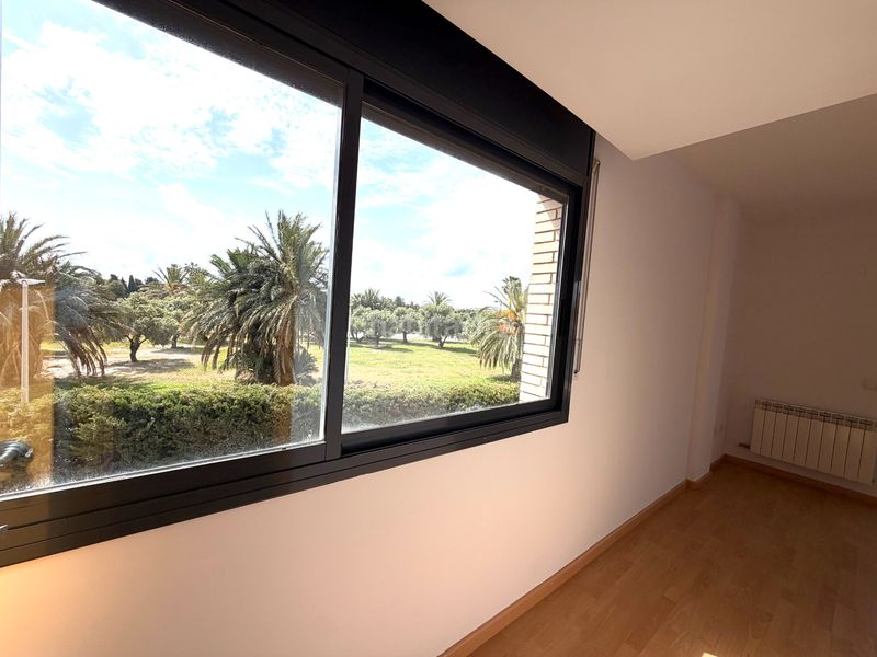 Foto acc9149a-b756-4335-8d82-988119acb2c2. Casa aparellada amb calefacció aparcament piscina a Cambrils