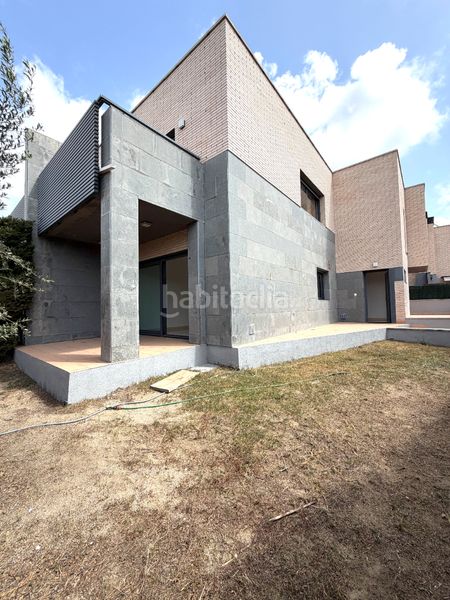 Foto f622f281-193c-4a0d-9627-1e1f42af8918. Casa aparellada amb calefacció aparcament piscina a Cambrils