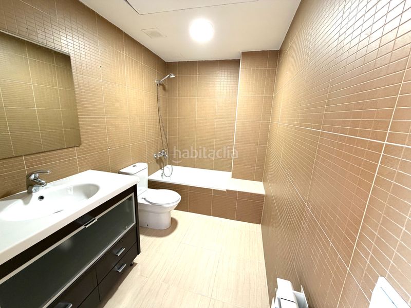 Foto ff7ce8b2-f773-48fe-a81d-69570df2f4c0. Casa aparellada amb calefacció aparcament piscina a Cambrils