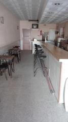 Local Comercial  Dels pirineus. Local bar, se puede transformar envivienda, cambio de uso