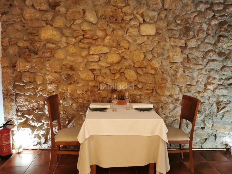 Foto b61b50a2-c814-4b87-89d6-4b3195c97e9e. Traspaso local comercial 63.500 de traspaso.... restaurante tipico del casc antic en Tarragona