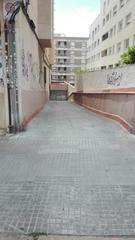 Car parking in Catalunya 34. Parkings 2 solo para familia  2 trasteros.