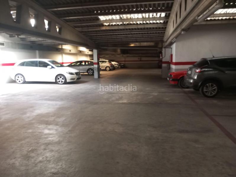 Foto fb3dc82c-7691-435e-8fab-7bc1f9bad6e5. Alquiler parking coche en de pere martell 37 parking plaza pequeña en Tarragona