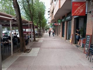 Local Comercial a Marquès de montoliu 14. Ideal cafeteria panaderia, local con terraza.