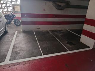 Miete Autoparkplatz in De pin i soler 36. Parking  para motos zona pin i soler