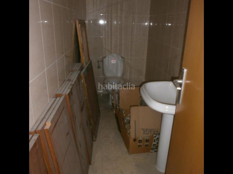 Foto 685e8c09-5605-4a86-9a6a-77399fb33cb6. Local comercial a Nou Eixample Sud Tarragona