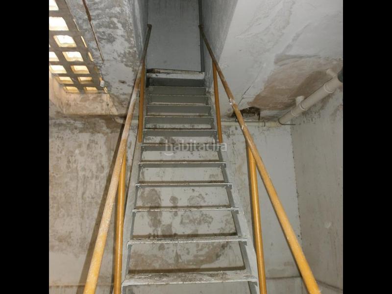 Foto b3cc6409-3028-4b01-b870-8d99416b5da7. Local comercial a Nou Eixample Sud Tarragona