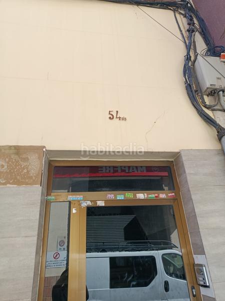 Foto 65f6d13c-7272-4940-ad5f-34b8fa74438c. Alquiler local comercial local amplio con 2 entradas en Tarragona