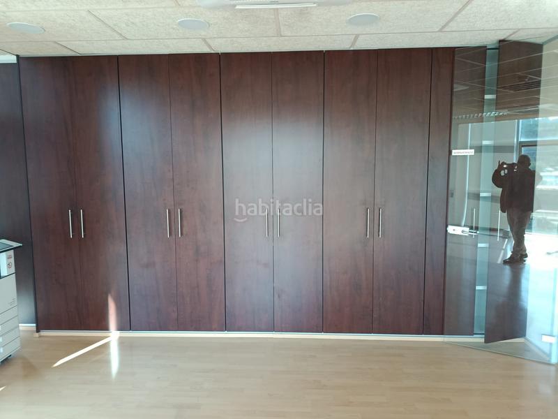 Foto 3a4f87f0-3a4d-400b-8a26-9dc42c22e835. Rent industrial building in Centre Vendrell (El)