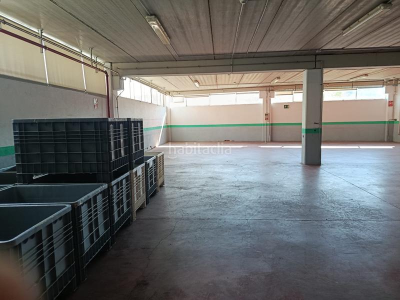 Foto a5f6b193-3c96-47e8-86df-aa420f716a20. Rent industrial building in Centre Vendrell (El)