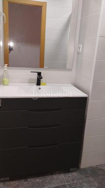 Foto 8c7026df-5335-40e2-96f2-e9b0191cf43b. Piso  solo para estudiantes. profesores, en Eixample Tarragona