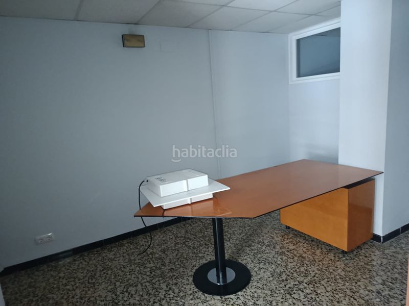 Foto 6908ce13-a803-455a-9f0b-a6ce12ca750a. Oficina amb aparcament a Nou Eixample Nord Tarragona