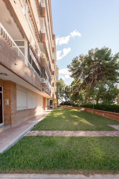 Foto db79e076-71b1-4b90-9966-1e5afa4d65af. Location appartement avec parking piscine dans Voramar Benicasim / Benicàssim