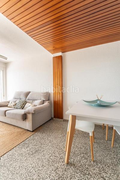 Foto 3b84677e-aa4c-4ed1-ad2b-3f92cb3a5425. Alquiler piso espectacular apartamento a primera linea en eurosol en Benicasim / Benicàssim