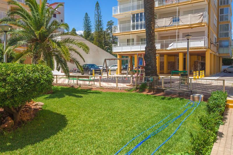 Foto c72f6d24-d26b-45c0-9251-9cb9f83caa83. Alquiler piso espectacular apartamento a primera linea en eurosol en Benicasim / Benicàssim