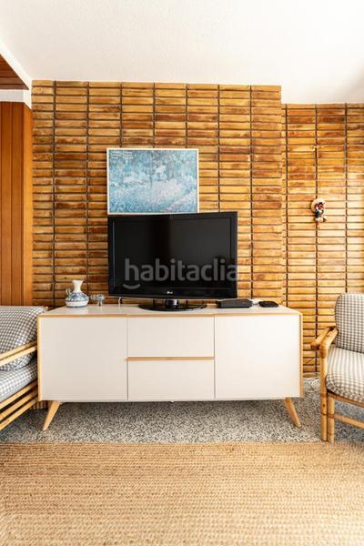 Foto c7610f47-8c35-44a4-87ae-9327947eec6f. Alquiler piso espectacular apartamento a primera linea en eurosol en Benicasim / Benicàssim