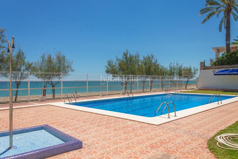 Foto cd52289d-48ba-4d1d-84b8-def55ac71454. Alquiler piso espectacular apartamento a primera linea en eurosol en Benicasim / Benicàssim