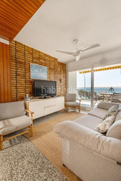 Foto f69d410f-44d5-4281-8124-d813fda94f6a. Alquiler piso espectacular apartamento a primera linea en eurosol en Benicasim / Benicàssim