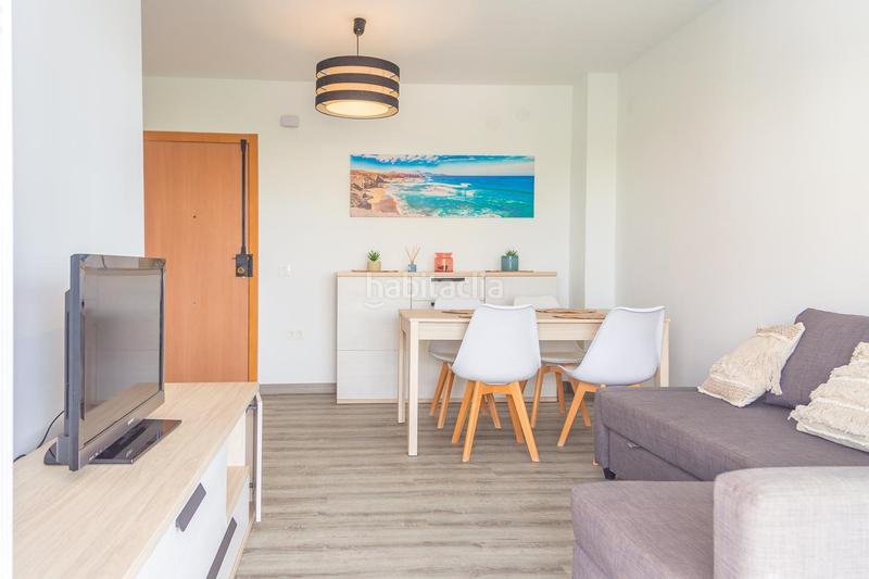Foto 95dade87-5175-4811-9dca-eb8bcad69baa. Alquiler apartamento estupendo apartamento con terraza y vistas al mar en Benicasim / Benicàssim