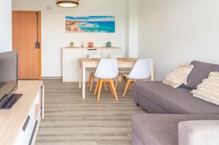 Lloguer Apartament  Carrer els terrers. Estupendo apartamento con terraza y vistas al mar