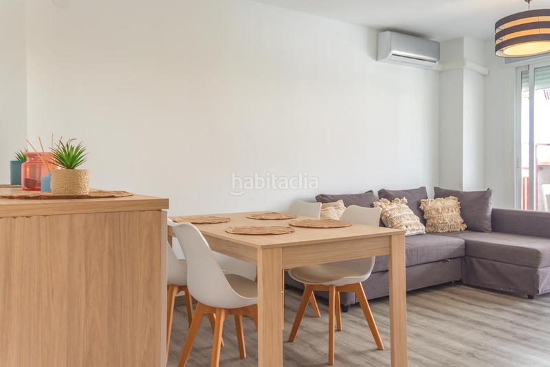 Foto df5dc4be-e308-4052-bf27-b806139c33f1. Alquiler apartamento estupendo apartamento con terraza y vistas al mar en Benicasim / Benicàssim