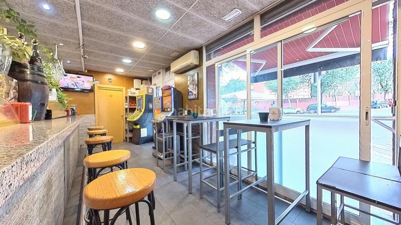 Foto 6996f7f8-b52e-450d-8a5a-d2f239e837f4. Transfer business premise in calle mosén jacint verdaguer 13 in Santa Coloma de Gramenet