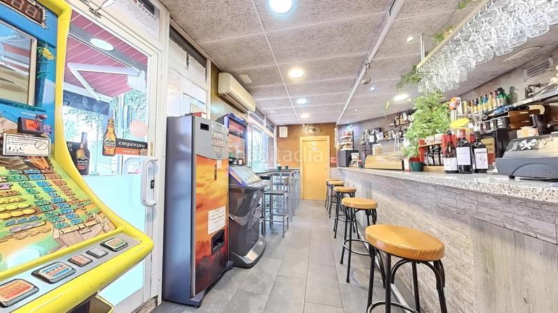 Foto 4469181f-bbe2-4015-b837-7c9e03b1fa98. Trapasso locale commerciale in calle mosén jacint verdaguer 13 in Santa Coloma de Gramenet