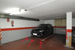 Aparcament cotxe a Calle bruch 50. Si vives en fondo, ya sabes que buscar aparcamiento en la calle