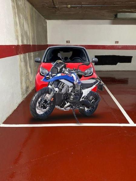 Foto 2e1fa541-4d88-4477-83f7-13a6483fa2a1. Aparcament cotxe a avenida de la generalitat 26 a Santa Coloma de Gramenet