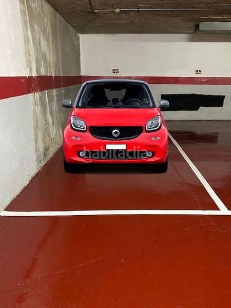 Foto 40ee39a0-0c13-4f2e-8012-95dd89666c81. Aparcament cotxe a avenida de la generalitat 26 a Santa Coloma de Gramenet