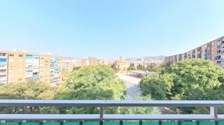 Pis  Calle mossen cinto verdaguer. Un piso con vistas, para personas con vista.