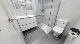 Appartement  Calle milà i fontanals. Un piso que durará poco milà i fontanals, ascensor, 3 habs y sem