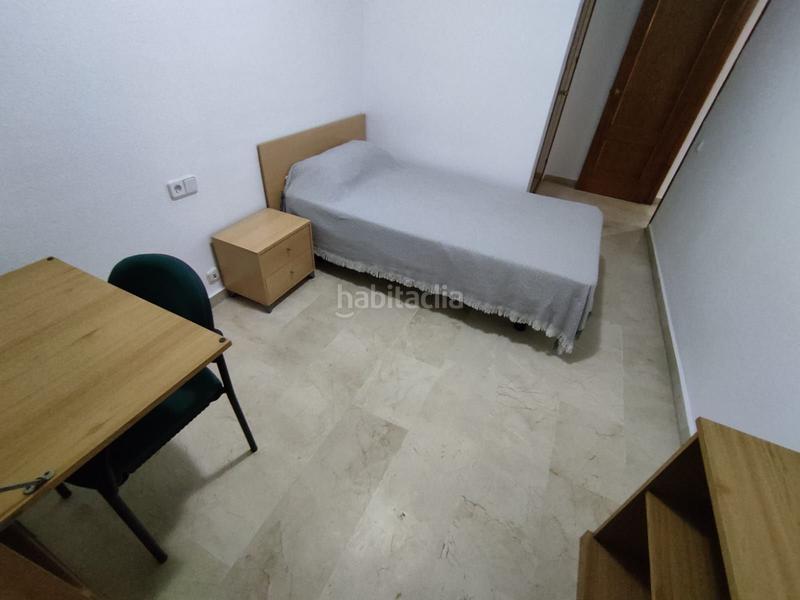 Foto d8dac532-6a38-4e1b-a48e-c98d18c4e052. Location appartement dans Bajadilla - Fuente Nueva Algeciras