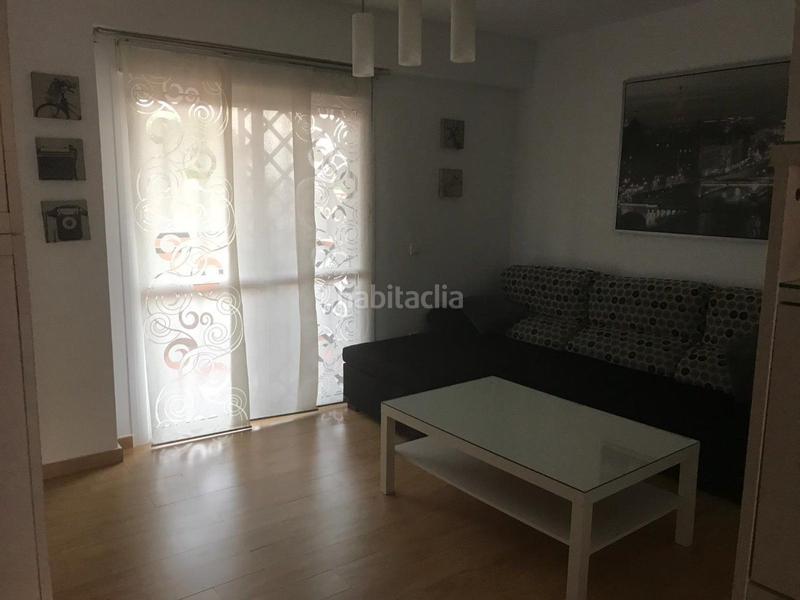 Foto d78e54e3-88fd-4078-aa2d-dd0f2f91fffa. Location appartement avec piscine dans San García Algeciras