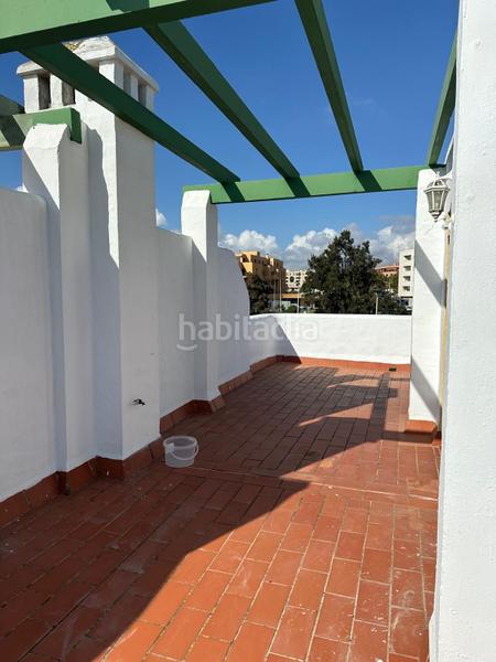 Foto 9dc31742-bdc0-49cb-a3bd-ae7f1a941e98. Rent semi detached house in El Rinconcillo Algeciras