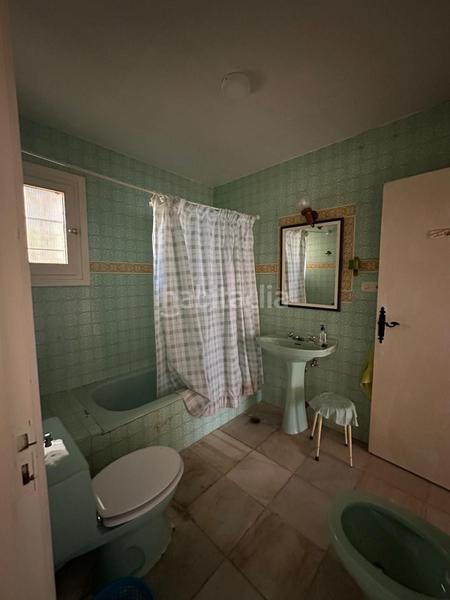 Foto b2891bed-a7ba-4224-b4a3-f88de87fb754. Haus mit parking in Los Pinos Algeciras