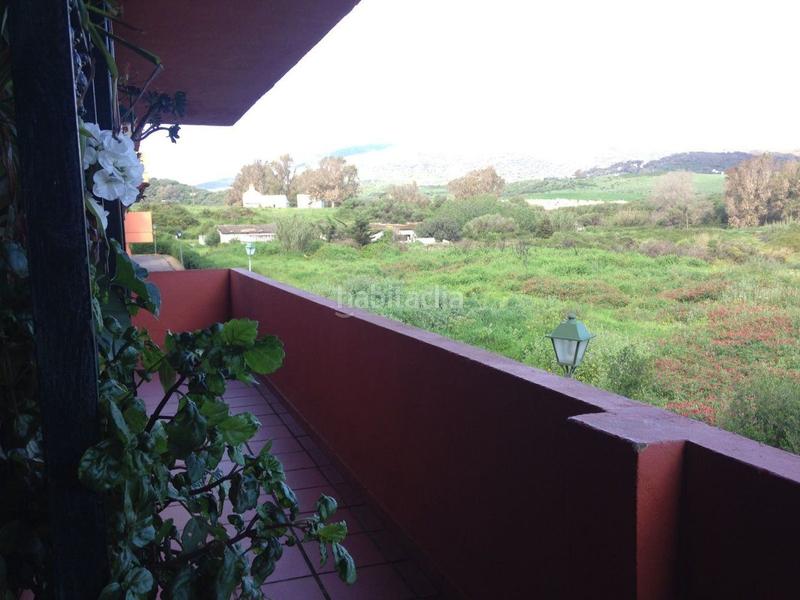 Foto aa633ff3-eb74-41af-9377-e946f1ba7802. Lloguer apartament amb piscina a San García Algeciras