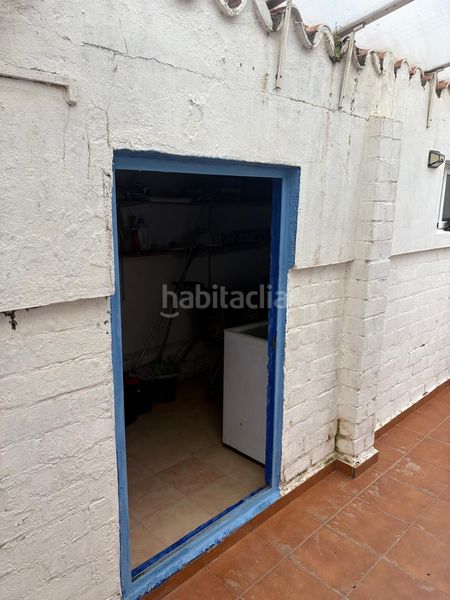 Foto e5bb60f0-6e5c-4c9a-8e0a-7d103e3c1e62. Casa a El Rinconcillo Algeciras