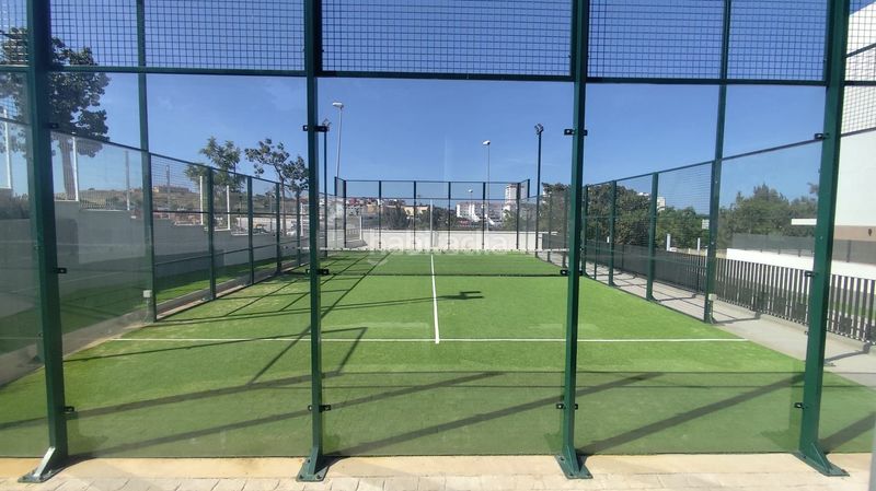Foto 399ca0aa-6f55-4d72-8639-6cc3ae9283b6. Àtic amb piscina a San García Algeciras