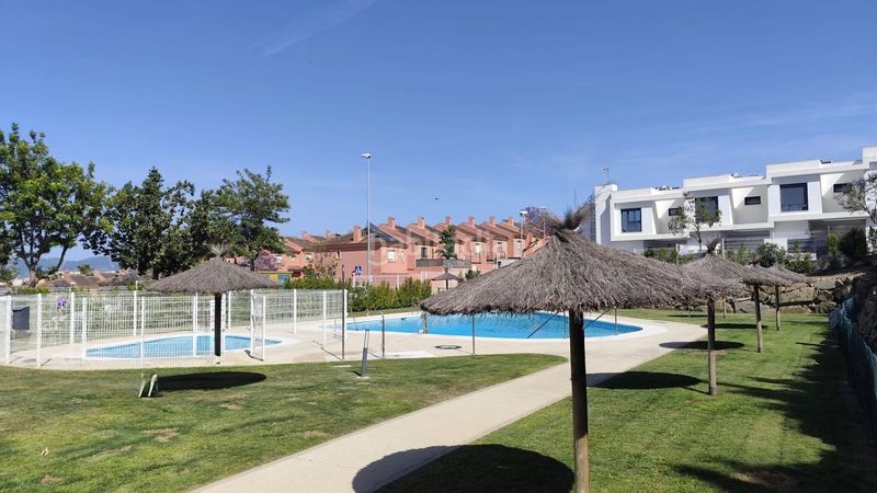 Foto 560977c9-0b26-41be-b051-c3f20564d79e. Àtic amb piscina a San García Algeciras