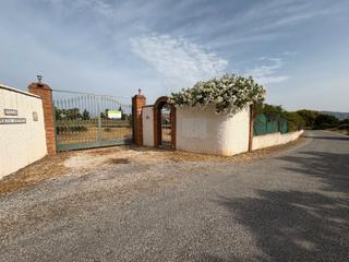 Country house  Camino las barrancas. Vivienda en venta en parcela rústica de 5.244m2, escriturada y r