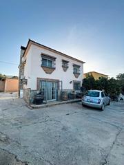 Masia  Avenida santa clara. Chalet independiente con piscina en santa clara (alhaurín de la