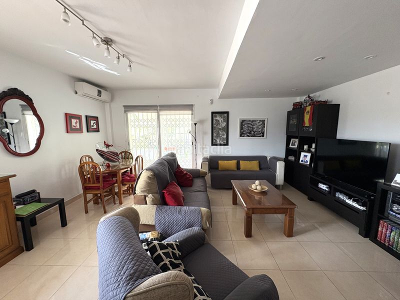 Foto ff555312-bdb8-465b-8056-697606db5a67. Casa amb calefacció aparcament piscina a Cártama pueblo Cártama