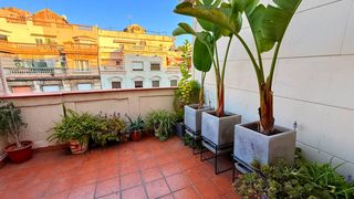 Pis a Carrer de valència 133. Piso en venta a l'antiga eixample esquerre