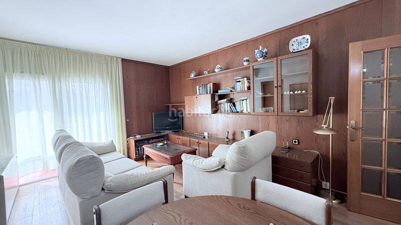 Foto dd1eabbd-3e15-4ace-943b-1eda7aa3c1bf. Flat in carrer de còrsega 5 in Sant Vicenç de Castellet