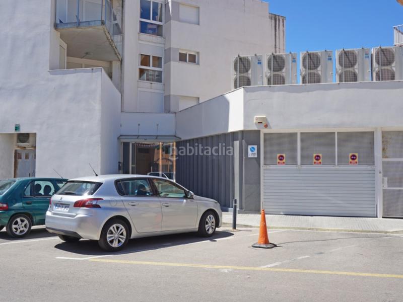 Foto df2eea4b-8389-42ad-9cd6-db24da45c7fb. Posto auto in calle sibil.la de fortia 8 in Riells Escala (L´)